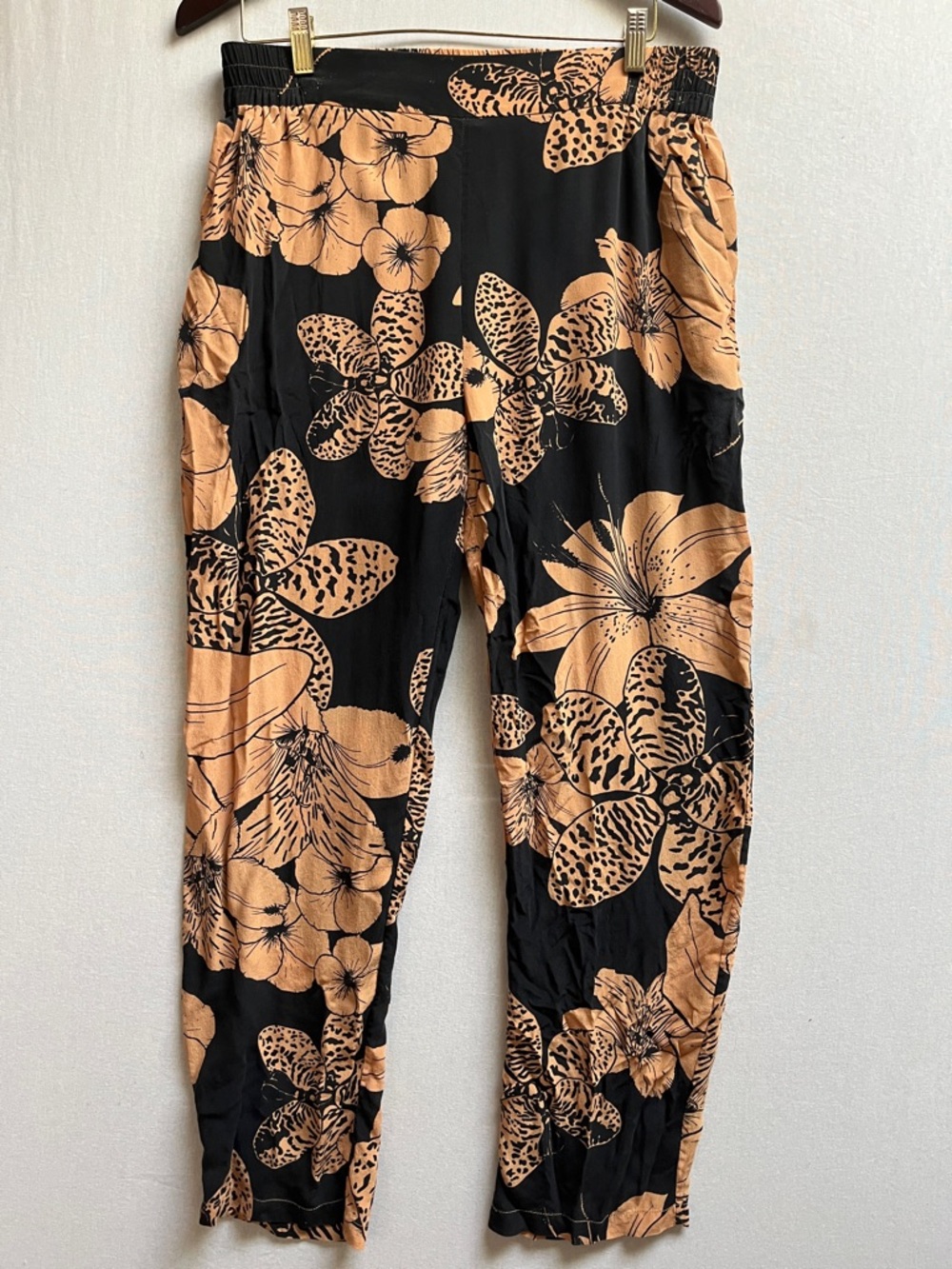EVA Brazil 100% Silk Floral & Butterfly Print Pull-On Pants - Size 44 (US L)